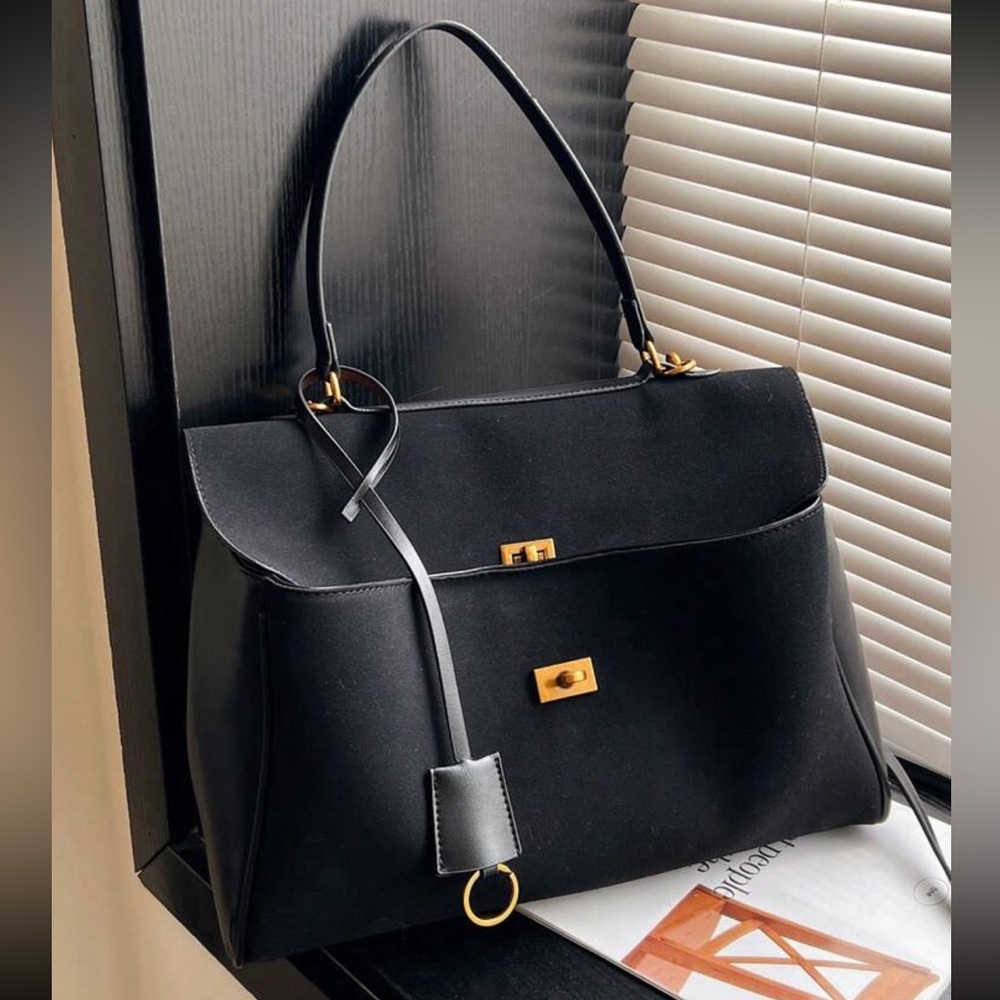 Black faux suede & faux leather contrast tote shoulder bag / handbag purse - Picture 6 of 9